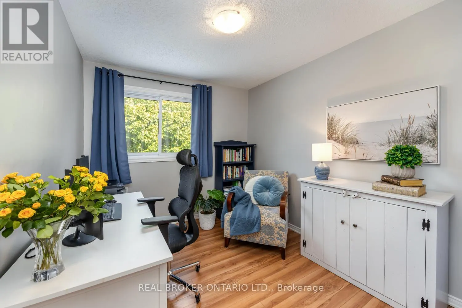 5 WALBRIDGE COURT