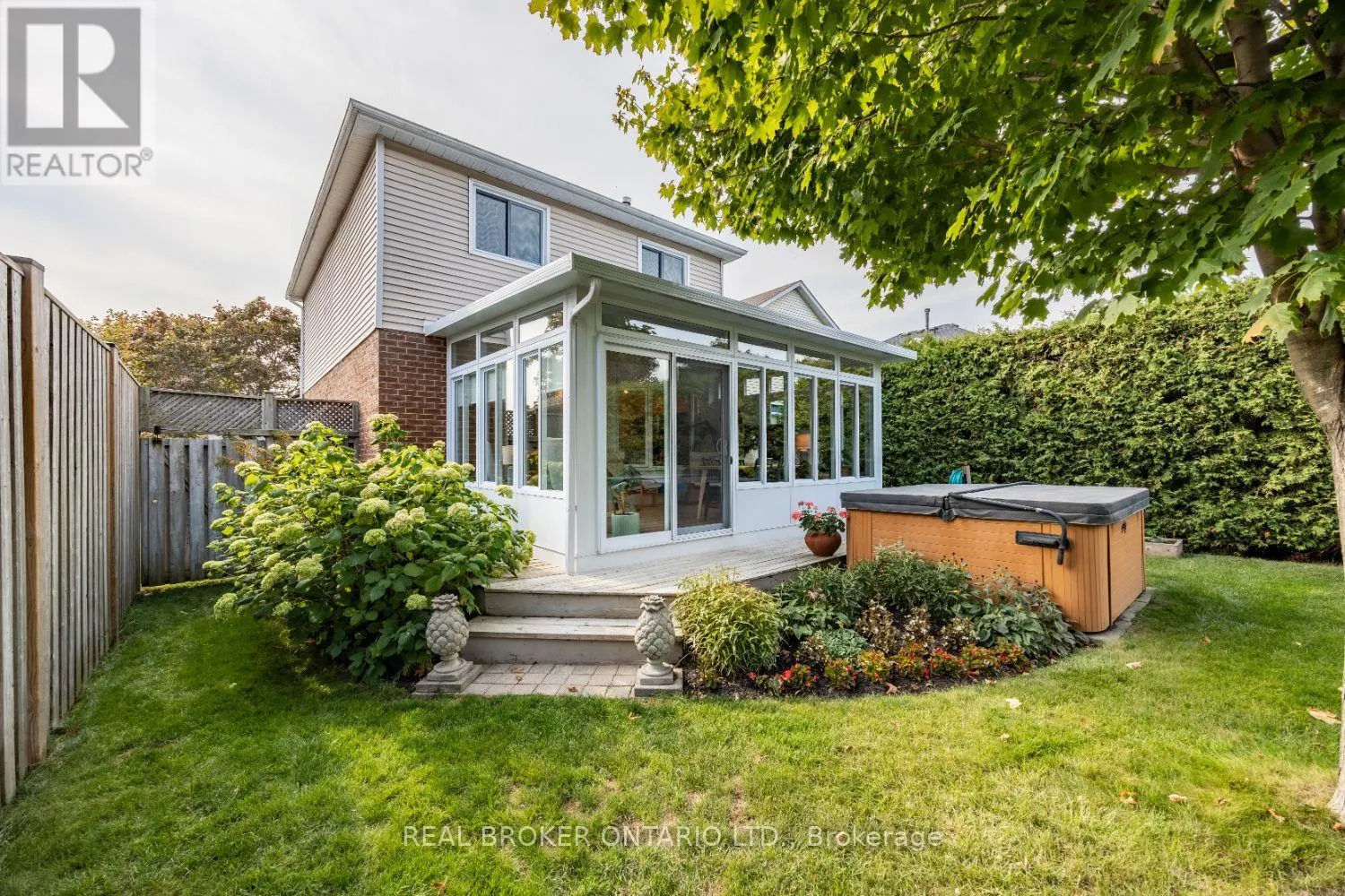 5 WALBRIDGE COURT
