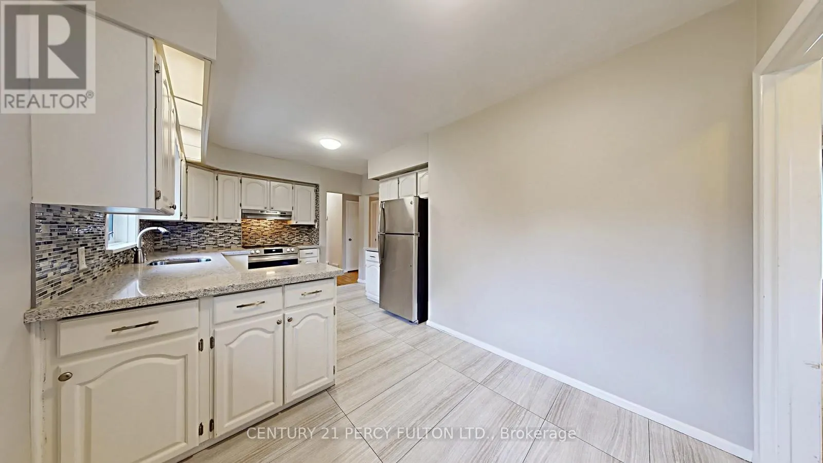 27 GRASSINGTON CRESCENT