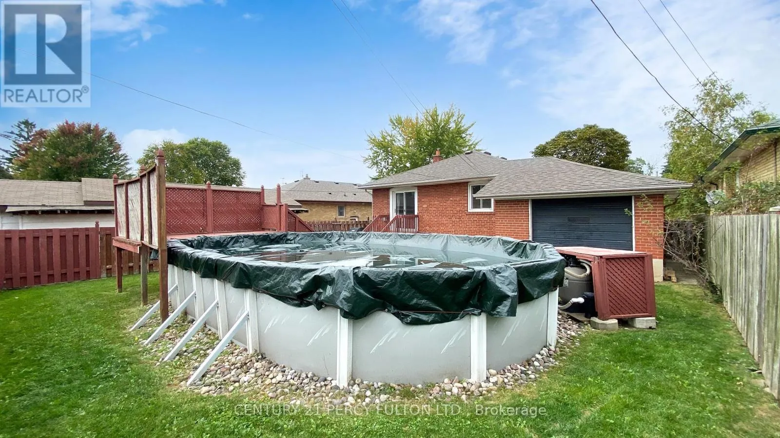 27 GRASSINGTON CRESCENT