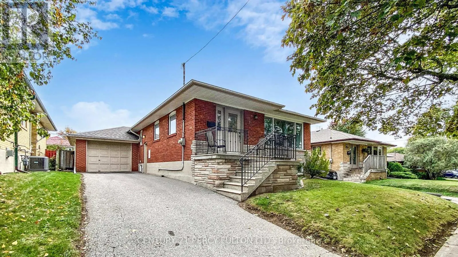 27 GRASSINGTON CRESCENT