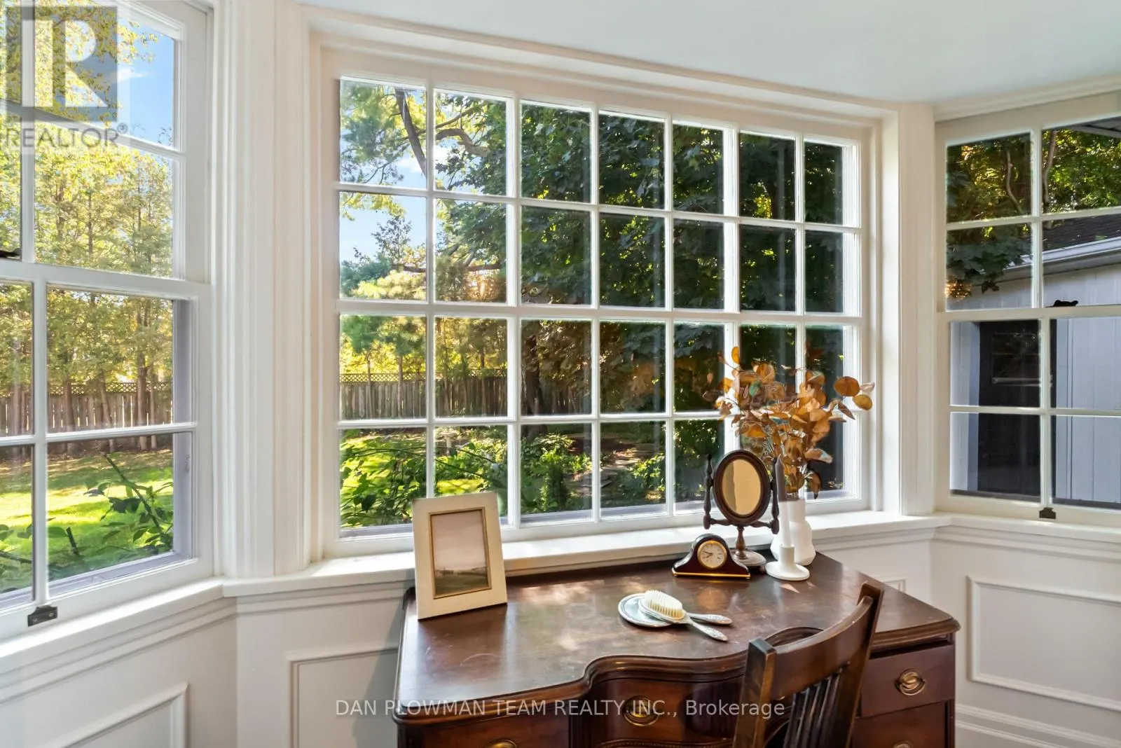 15 CONCESSION STREET E