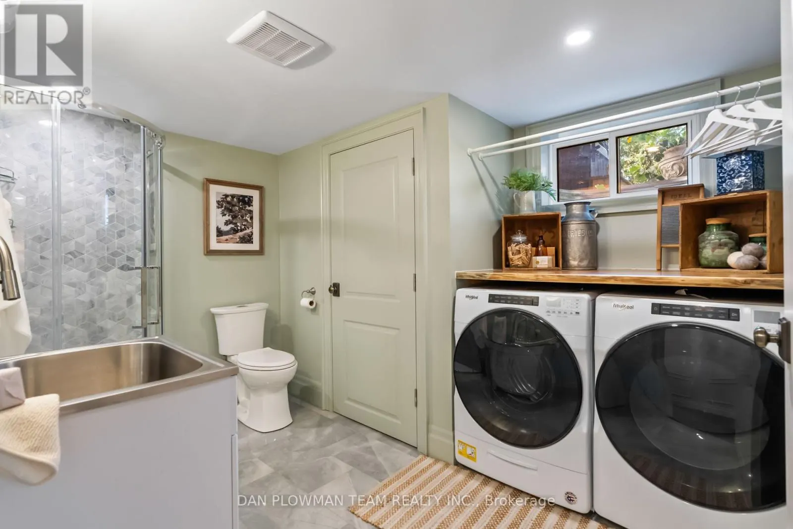 15 CONCESSION STREET E