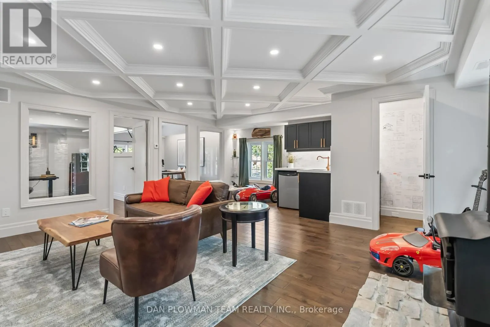 15 CONCESSION STREET E