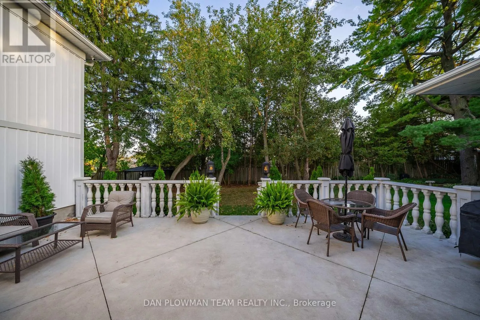 15 CONCESSION STREET E