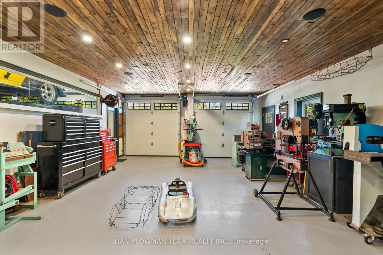 15 CONCESSION STREET E