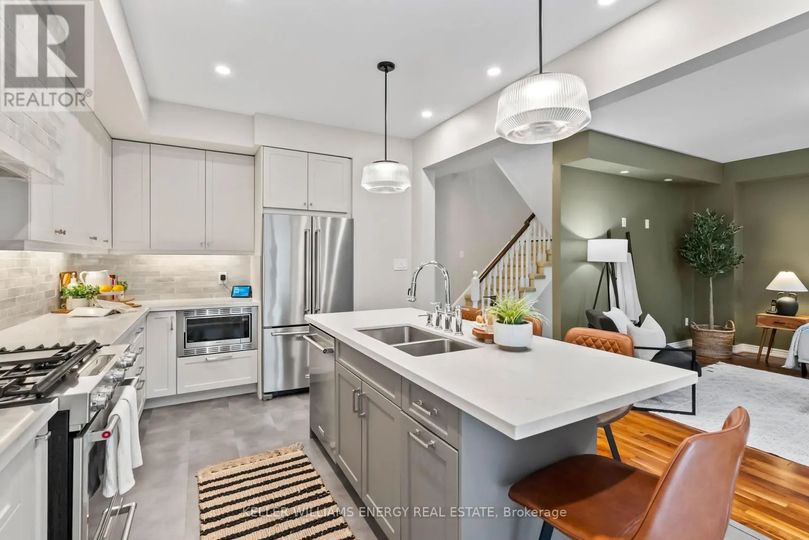 29 MELODY DRIVE