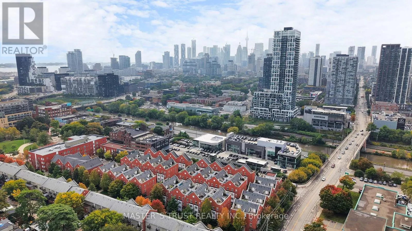 UNIT4 - 74 MUNRO STREET