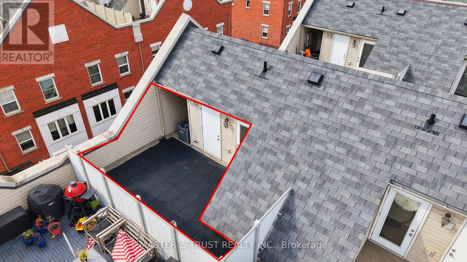UNIT4 - 74 MUNRO STREET