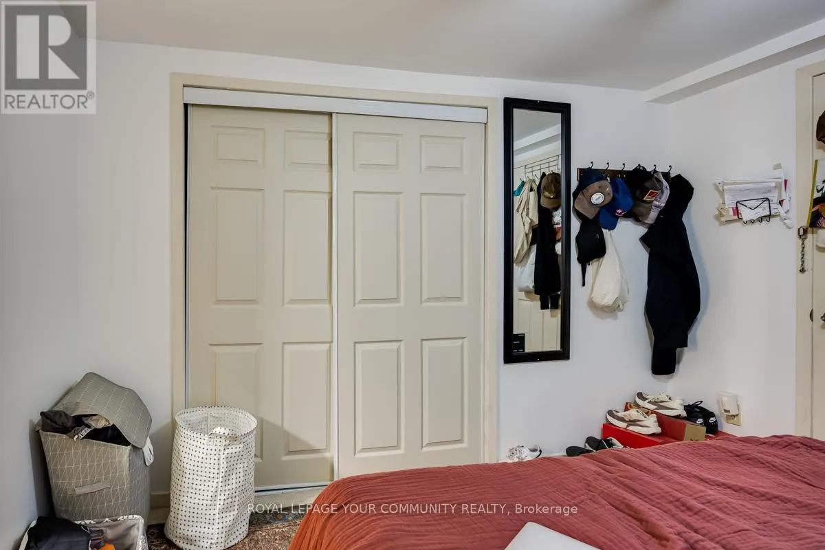 37 CONNAUGHT AVENUE