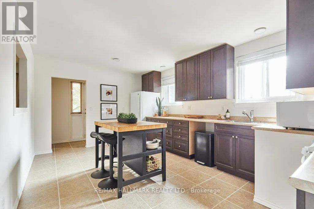 145 CLEMENTS ROAD E