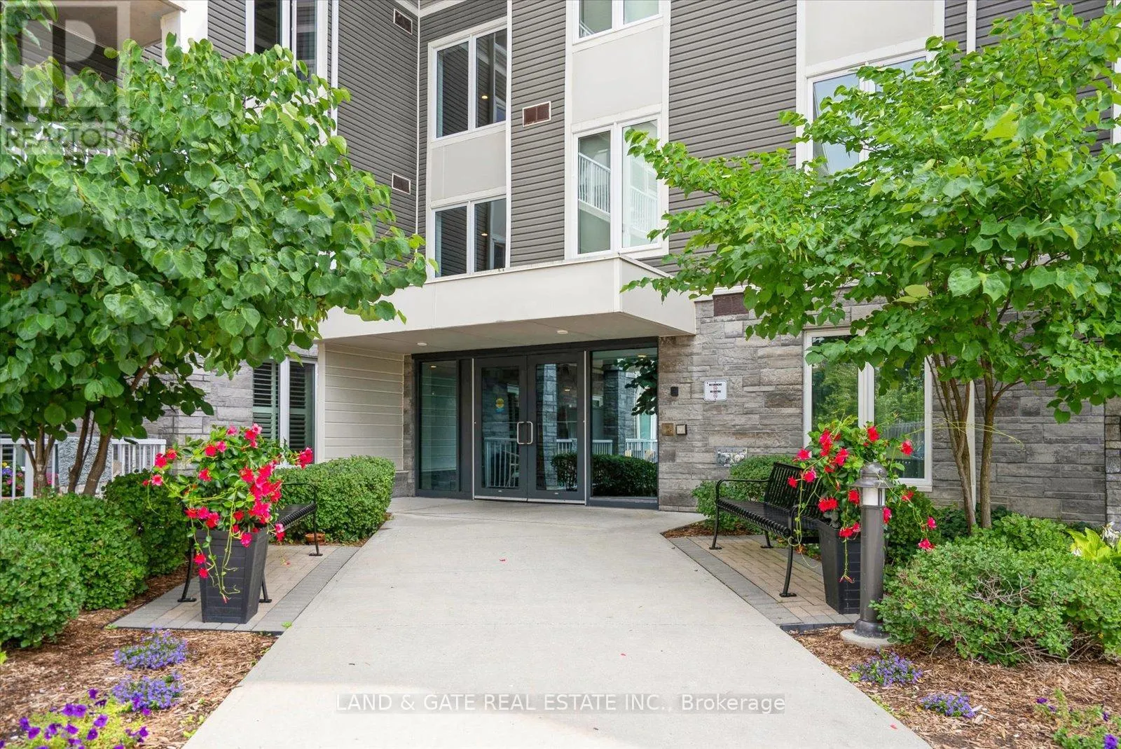 102 - 290 LIBERTY STREET N, #102