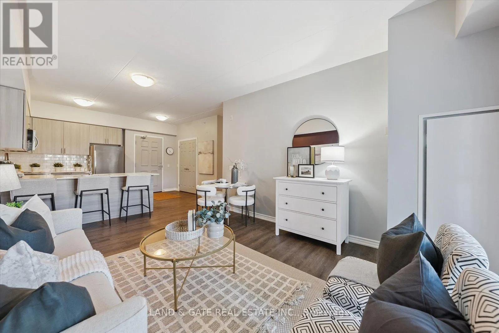 102 - 290 LIBERTY STREET N, #102