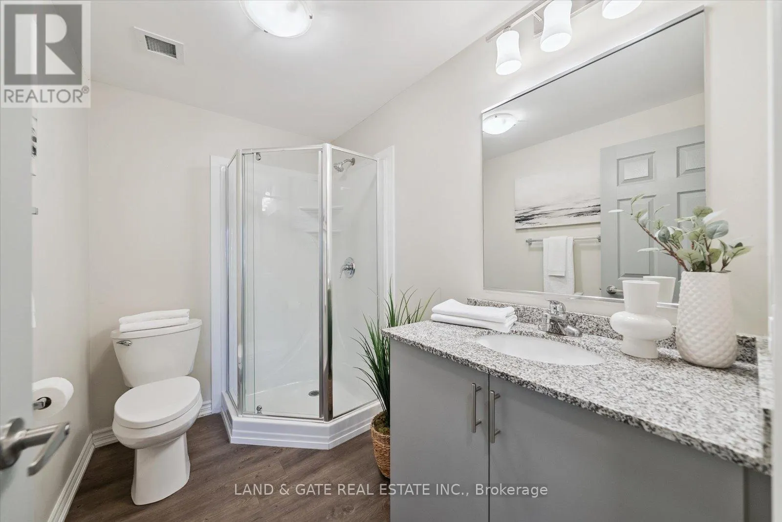 102 - 290 LIBERTY STREET N, #102