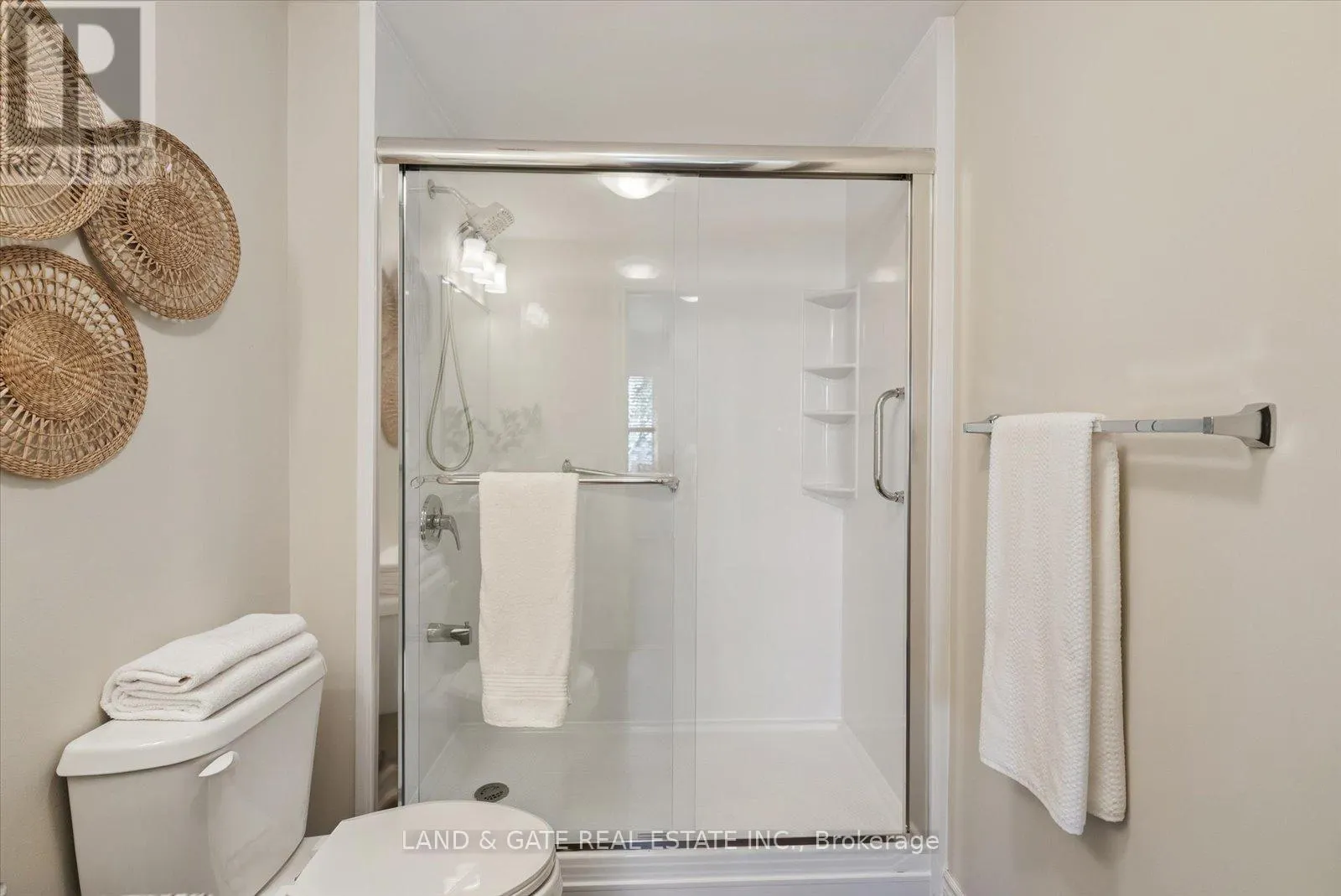 102 - 290 LIBERTY STREET N, #102