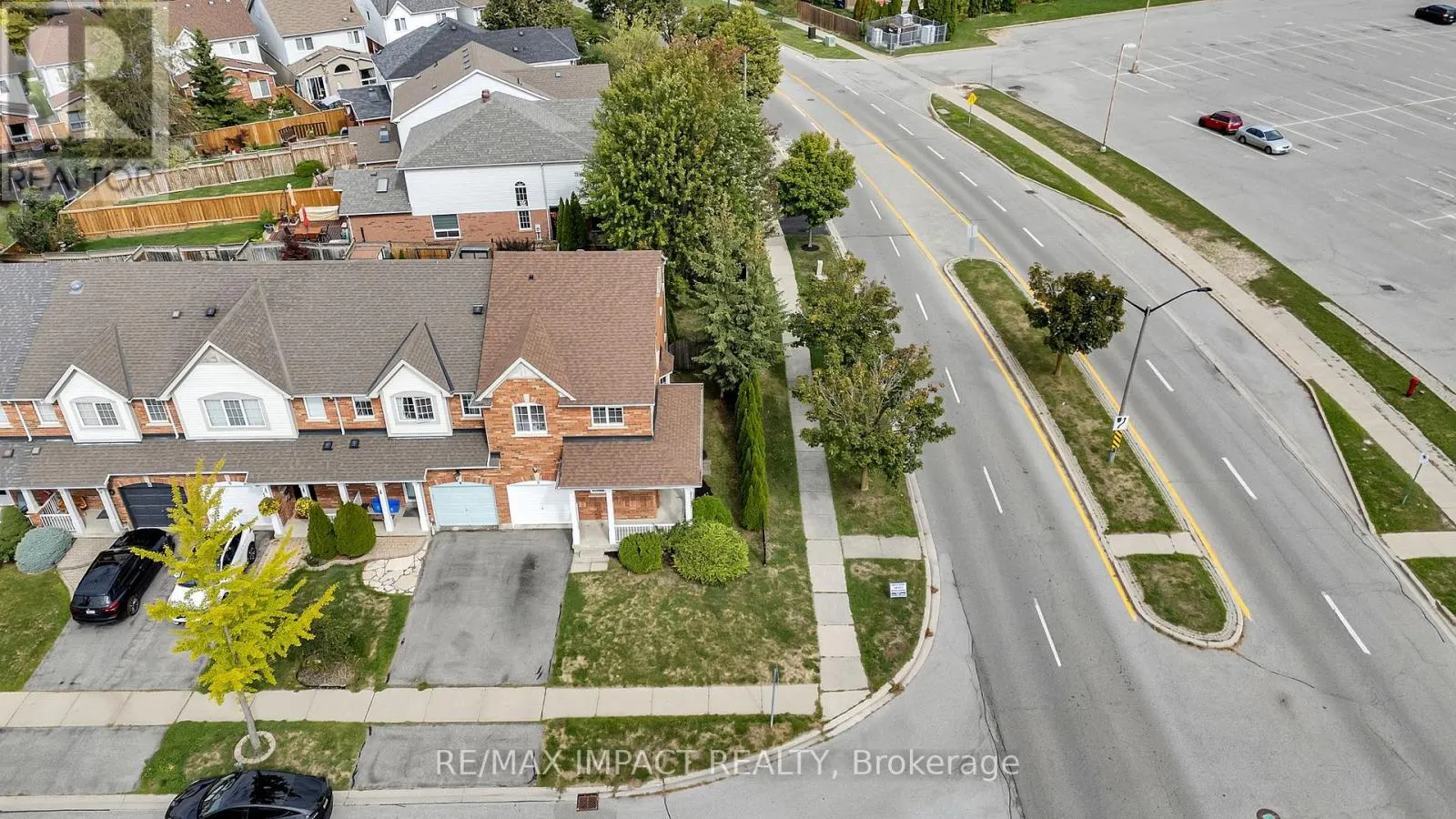 2 PLANTATION COURT N