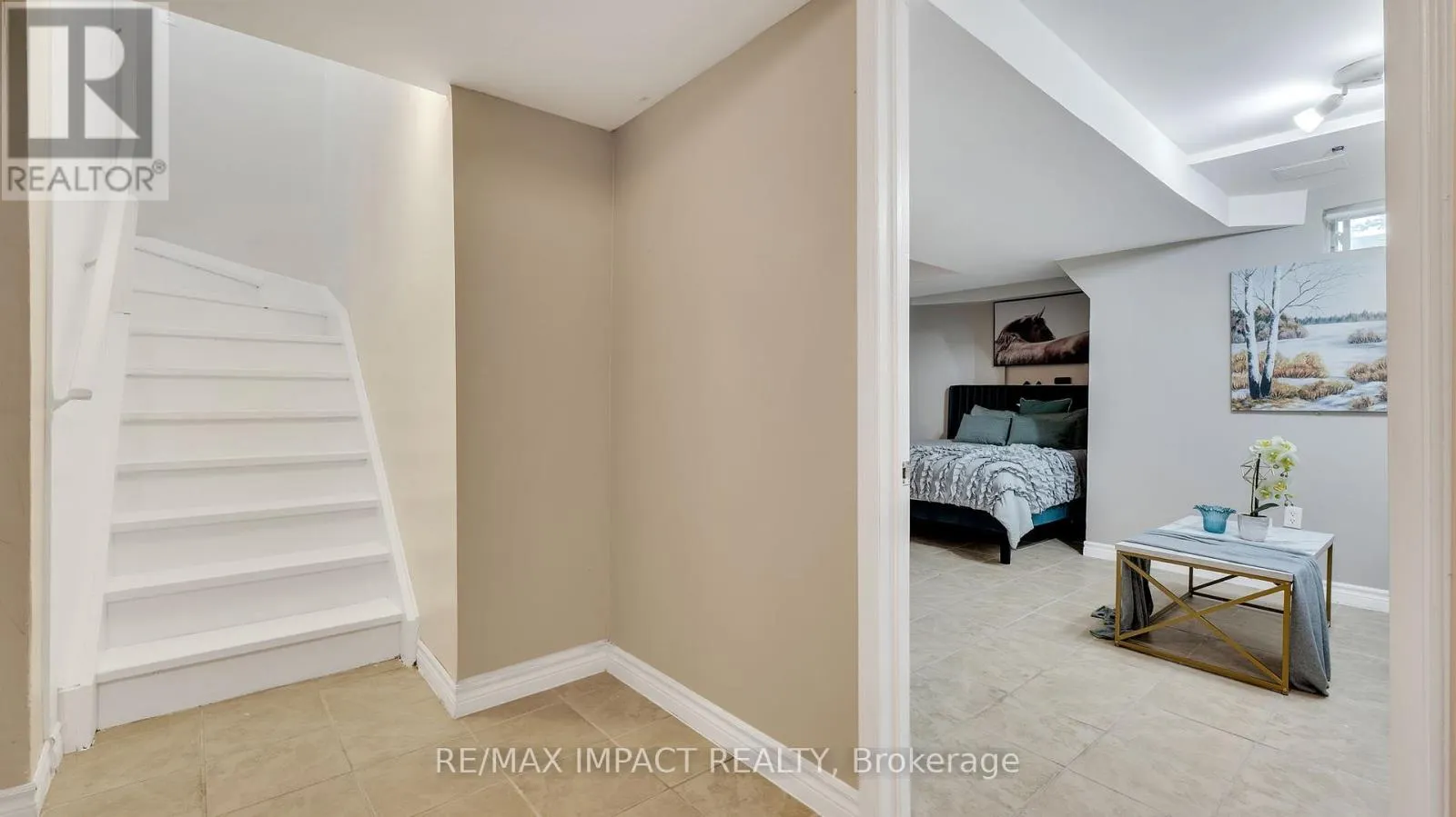 2 PLANTATION COURT N