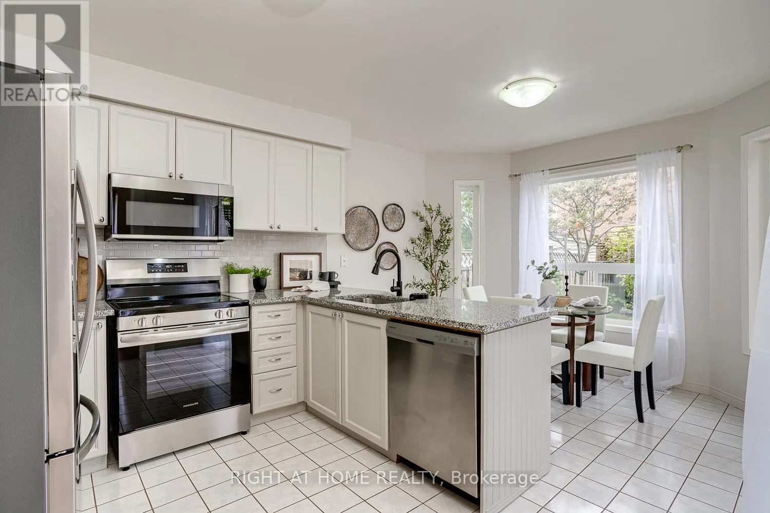 41 STEELE VALLEY COURT