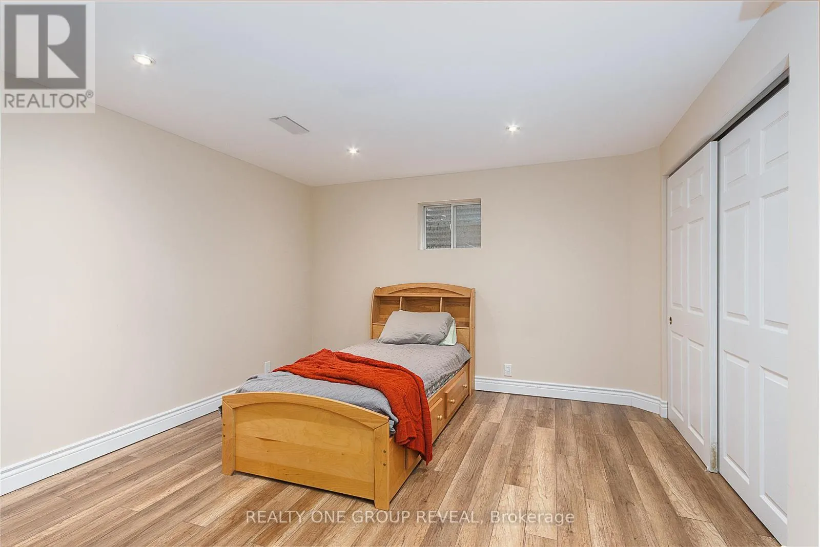 11 NETTLE'S COURT