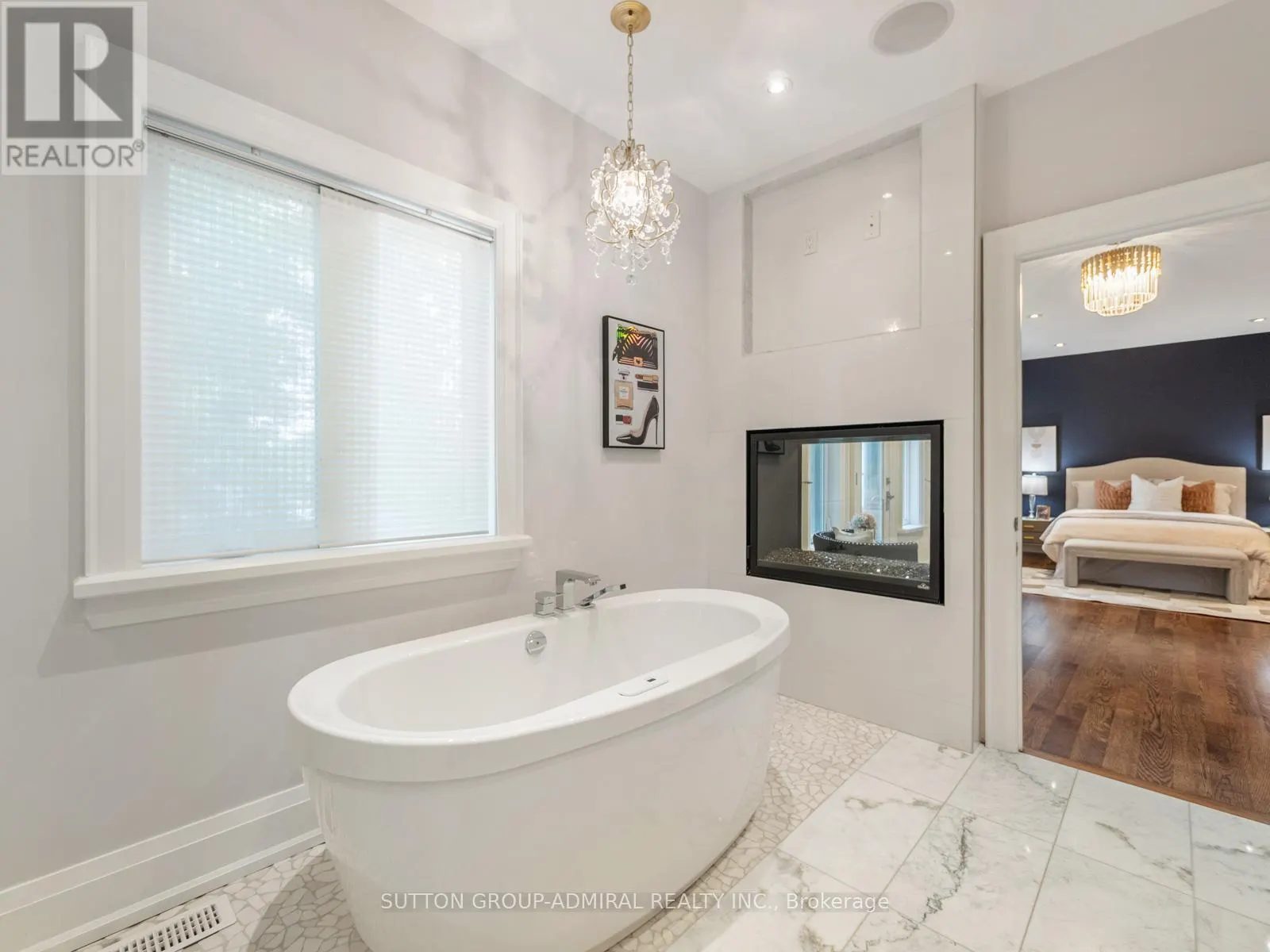 1 DUSTAN CRESCENT
