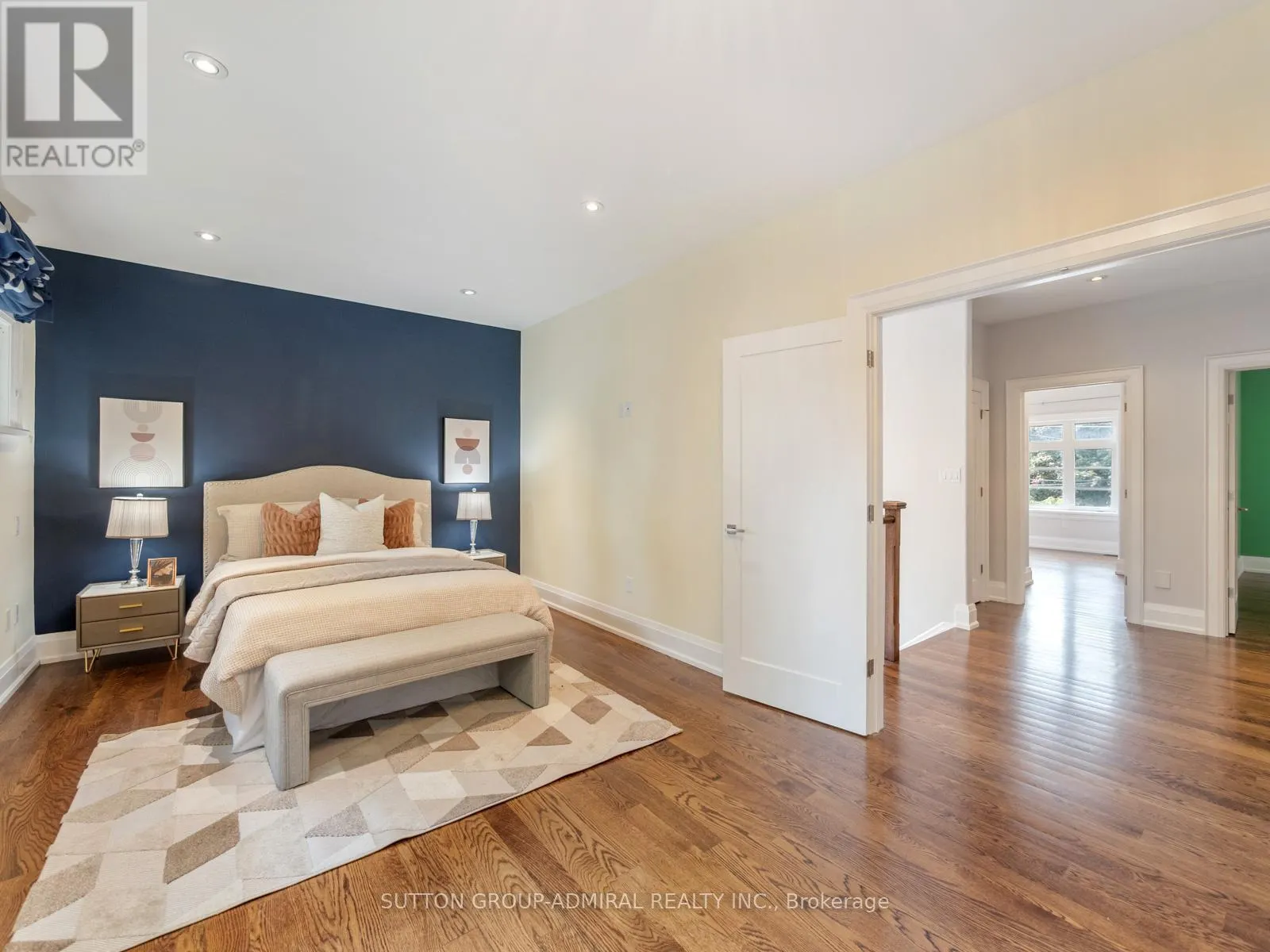 1 DUSTAN CRESCENT