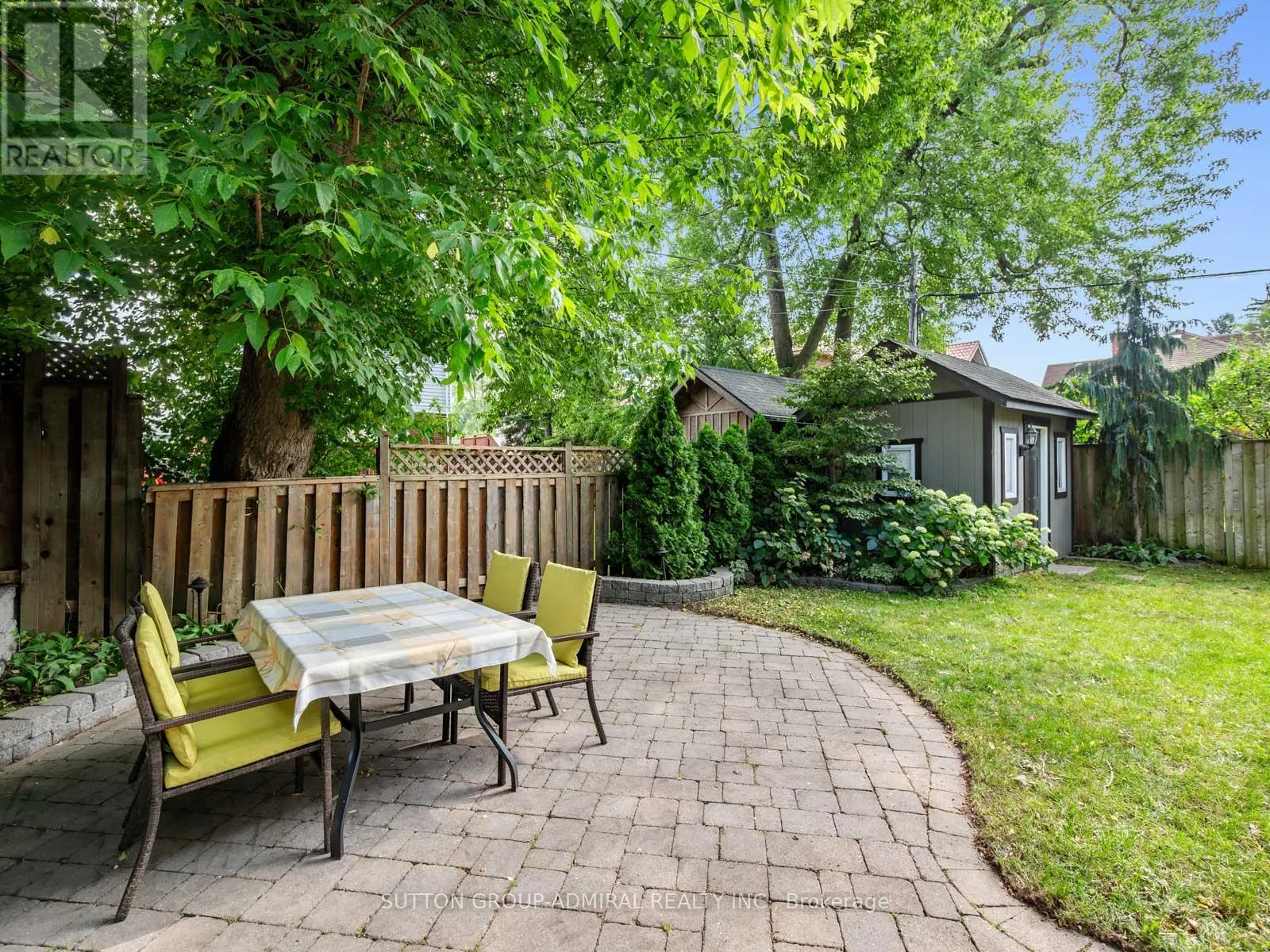 1 DUSTAN CRESCENT