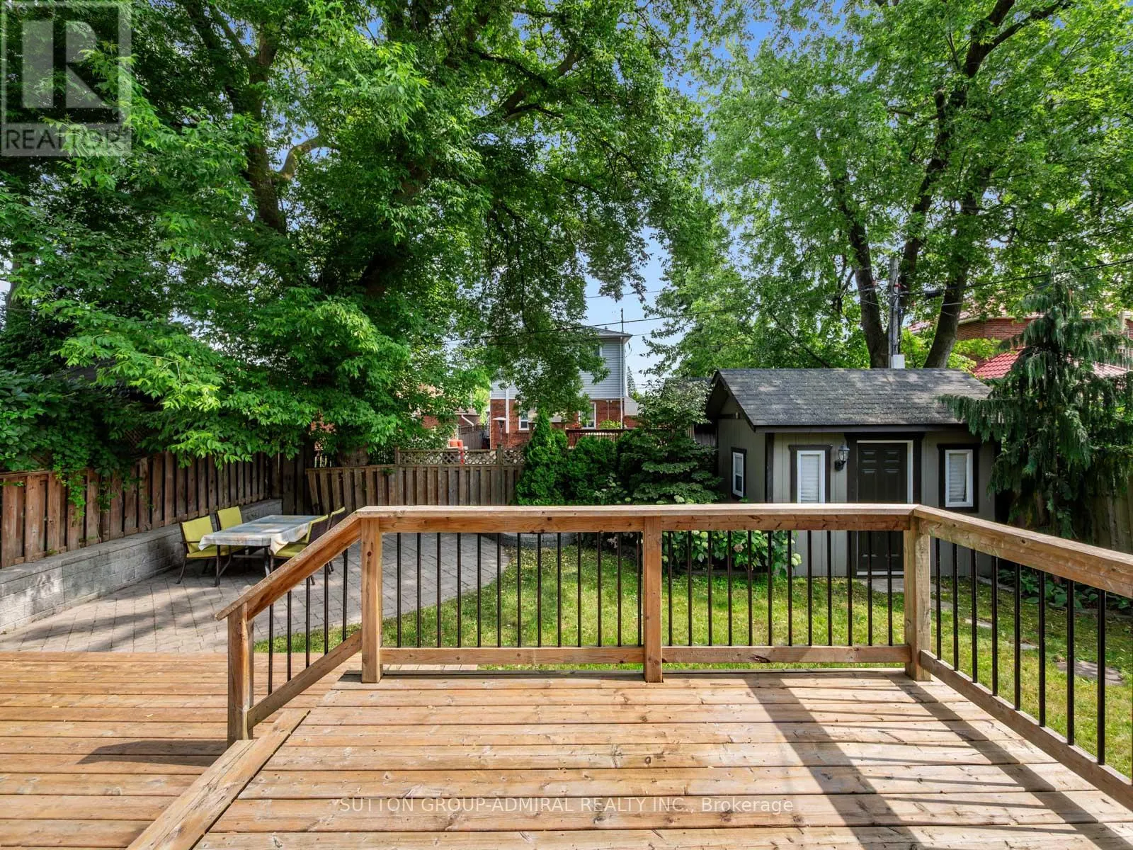 1 DUSTAN CRESCENT