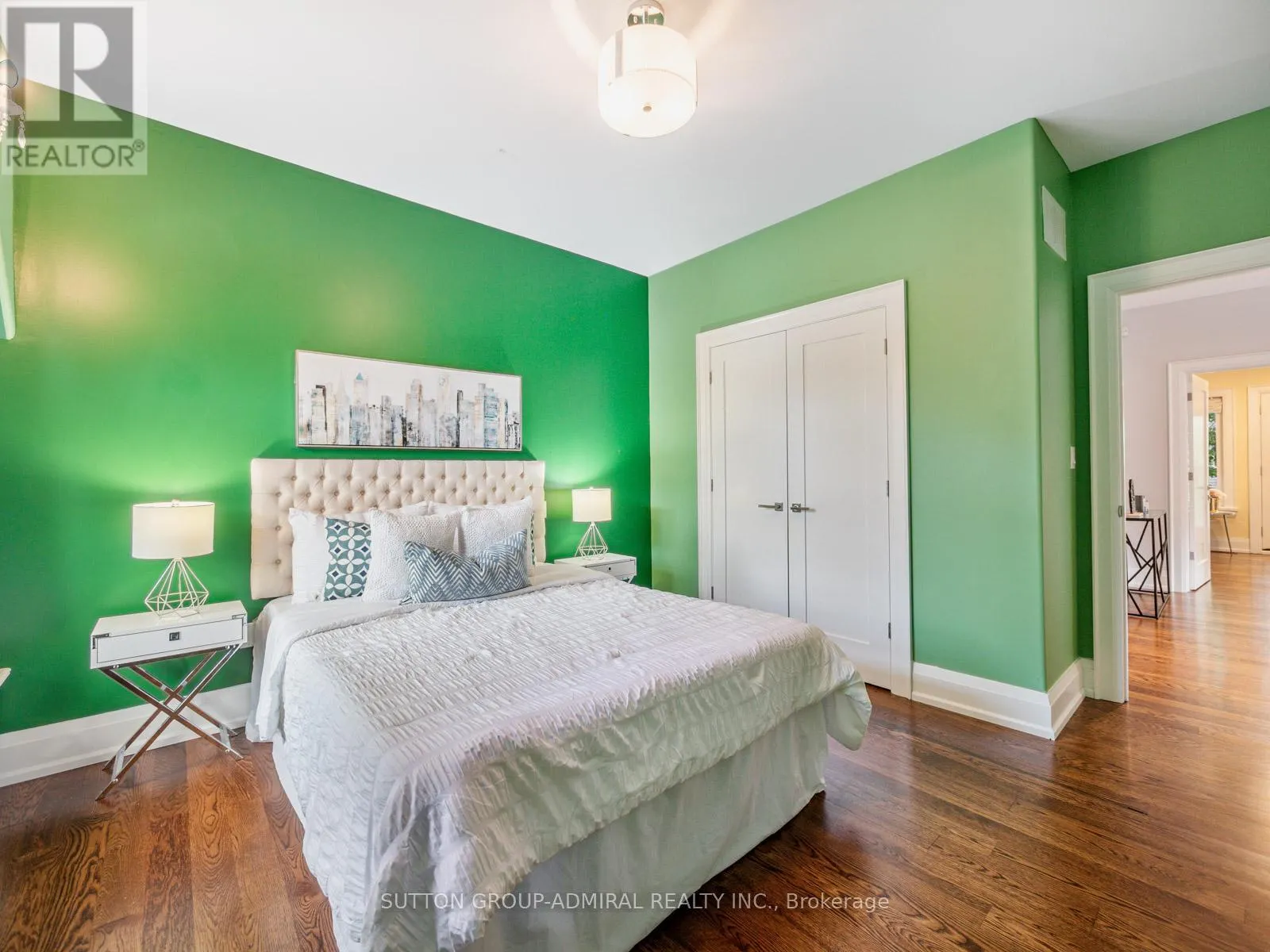 1 DUSTAN CRESCENT