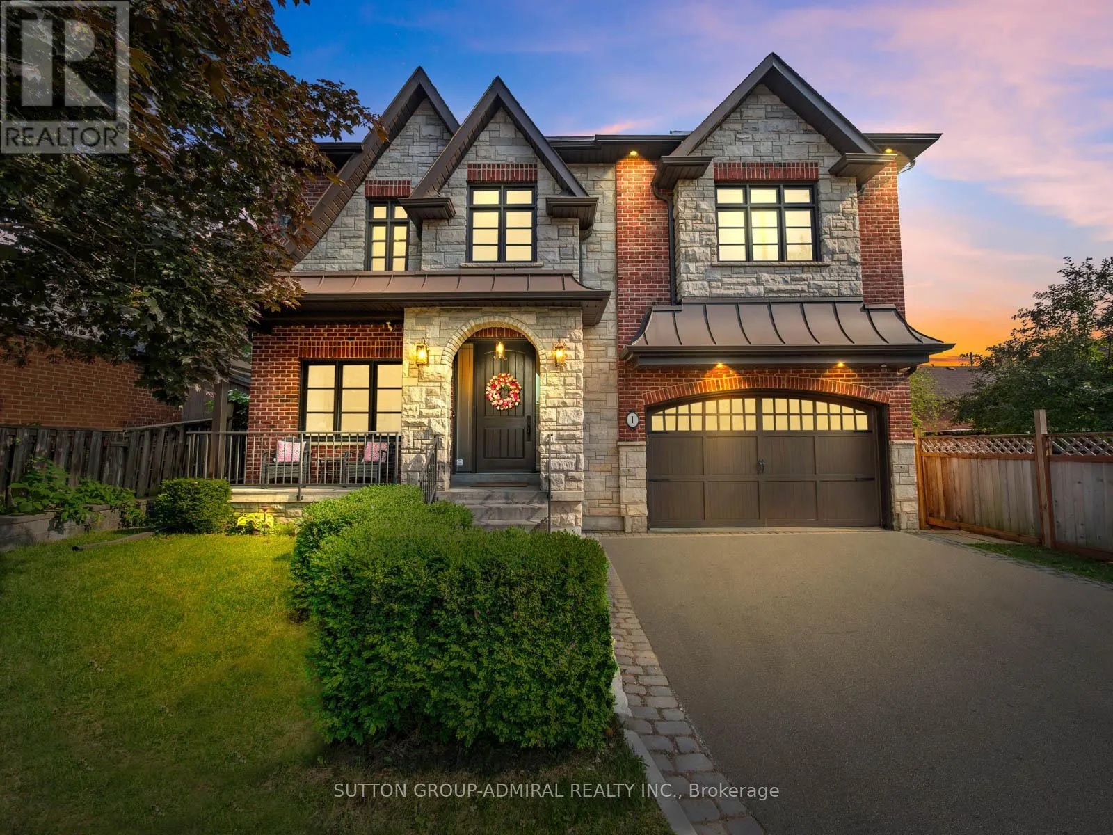 1 DUSTAN CRESCENT