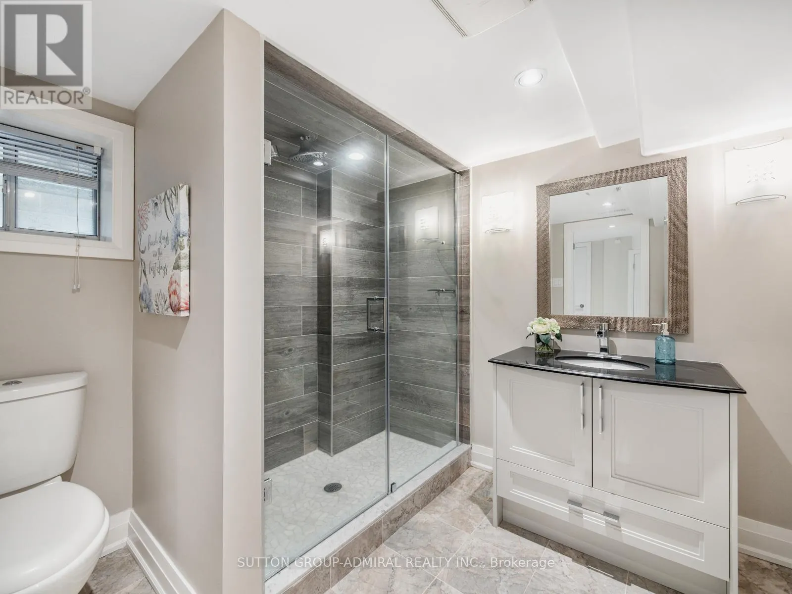 1 DUSTAN CRESCENT