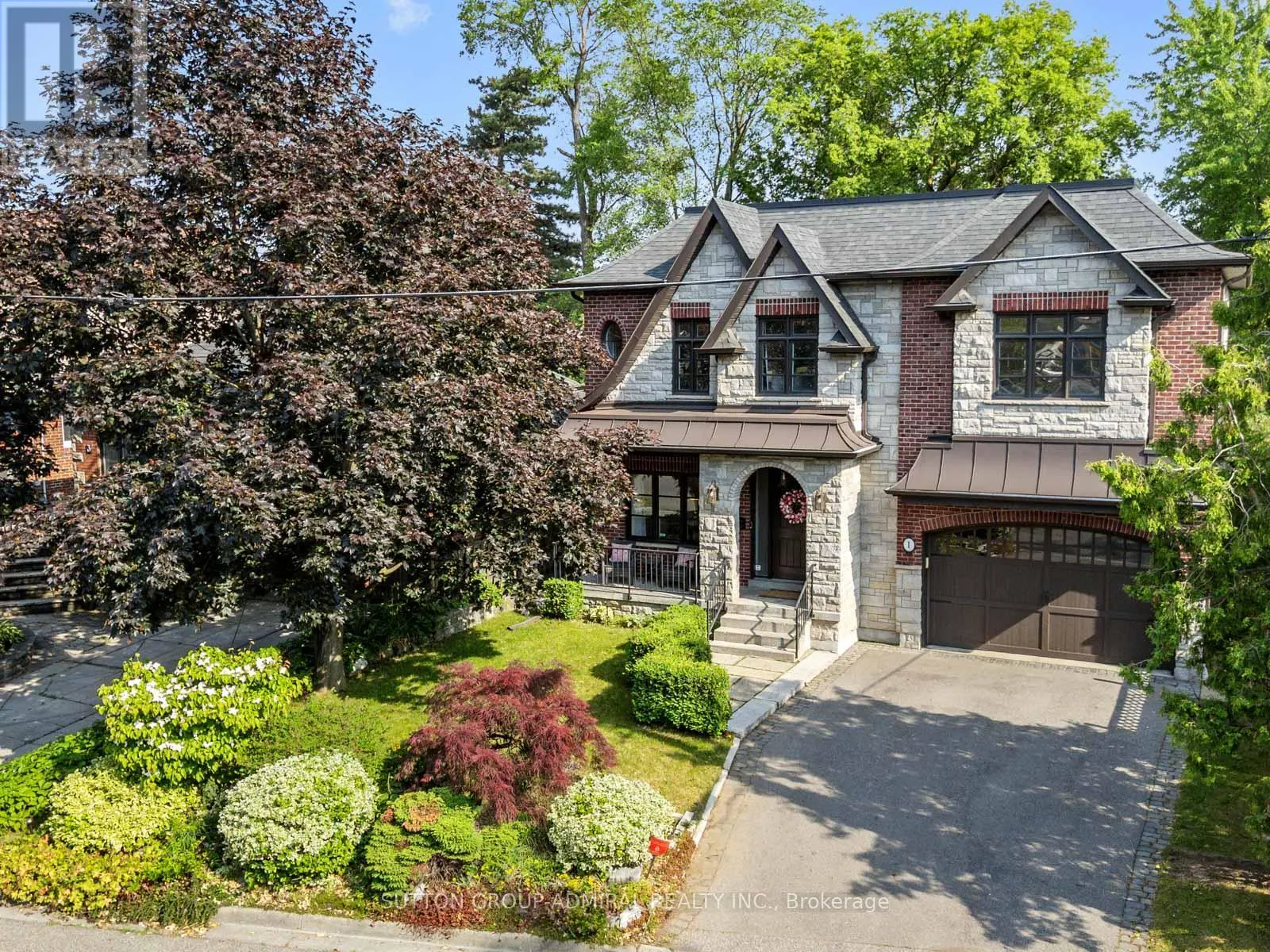 1 DUSTAN CRESCENT