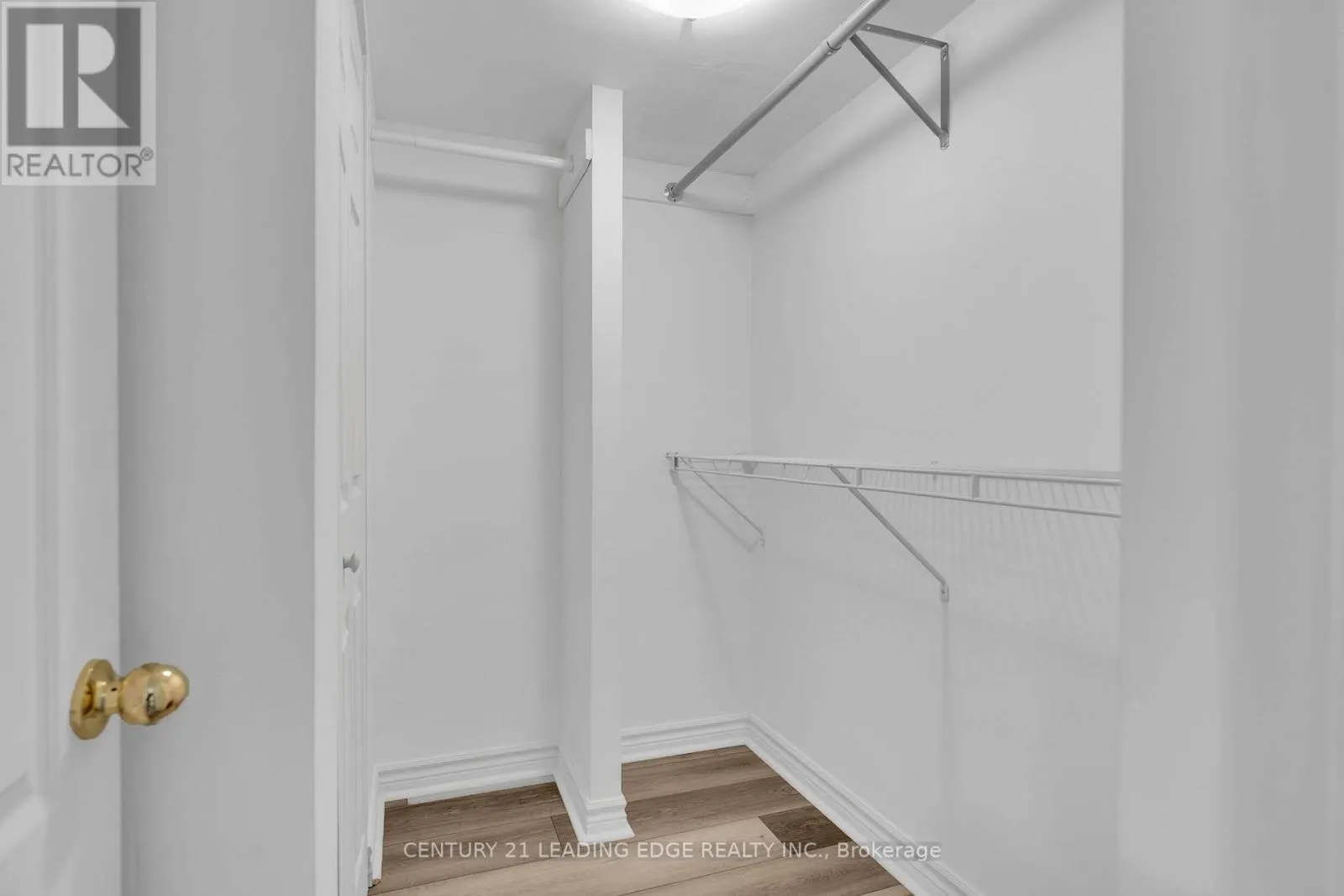 3 HEMANS COURT