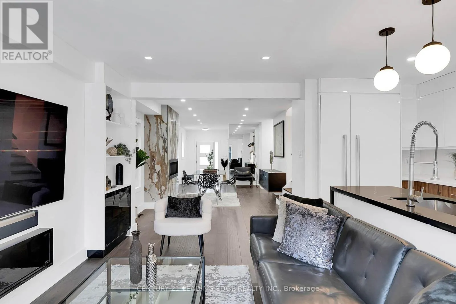 3 HEMANS COURT