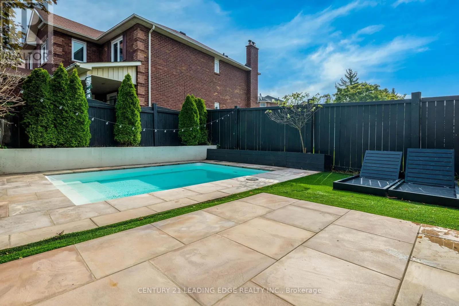 3 HEMANS COURT