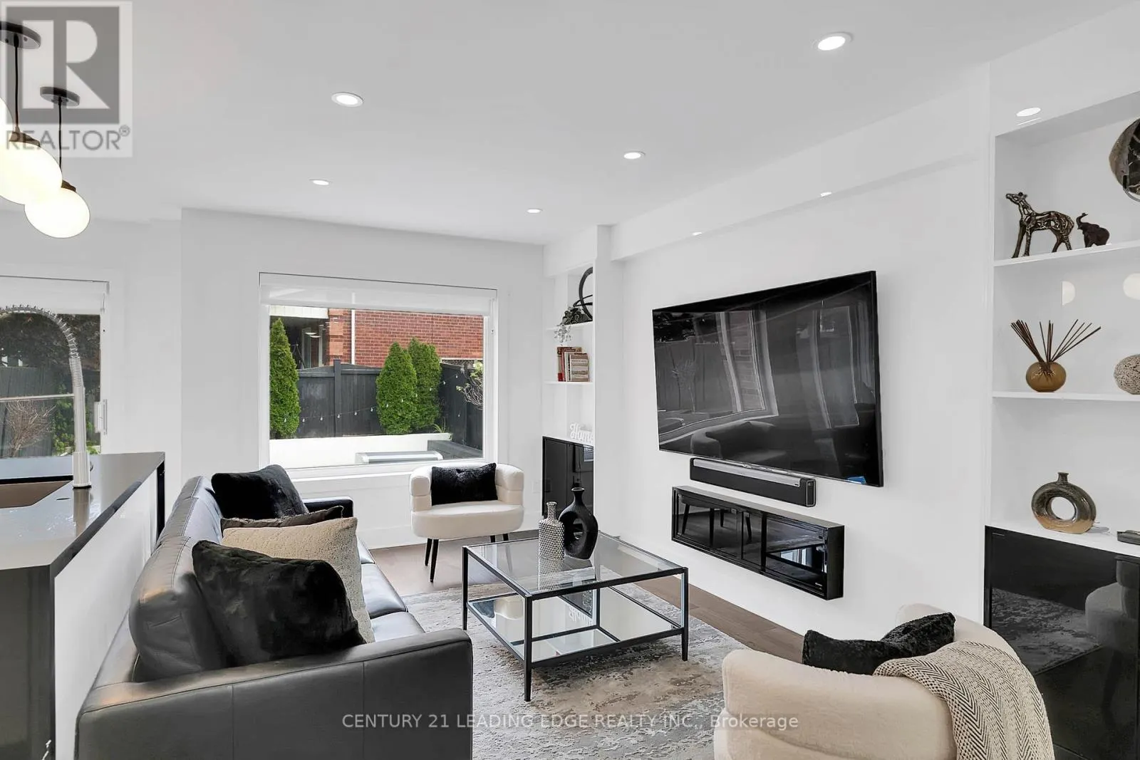 3 HEMANS COURT