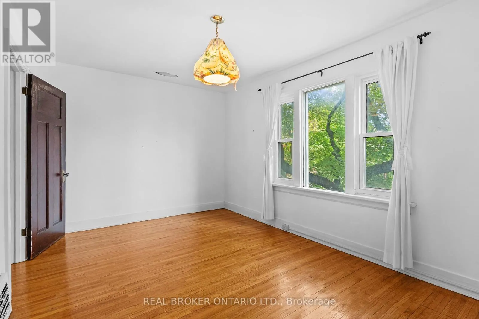 47 MORTIMER AVENUE