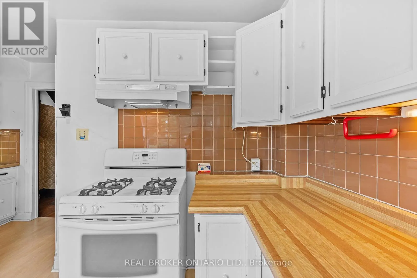47 MORTIMER AVENUE