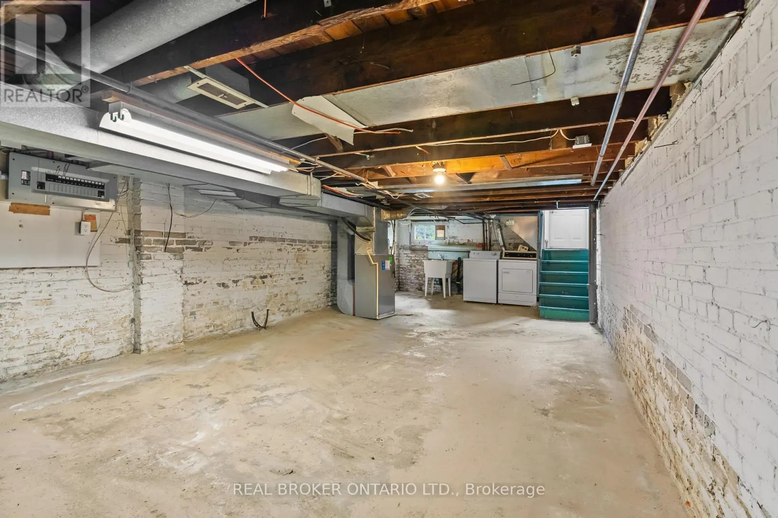 47 MORTIMER AVENUE