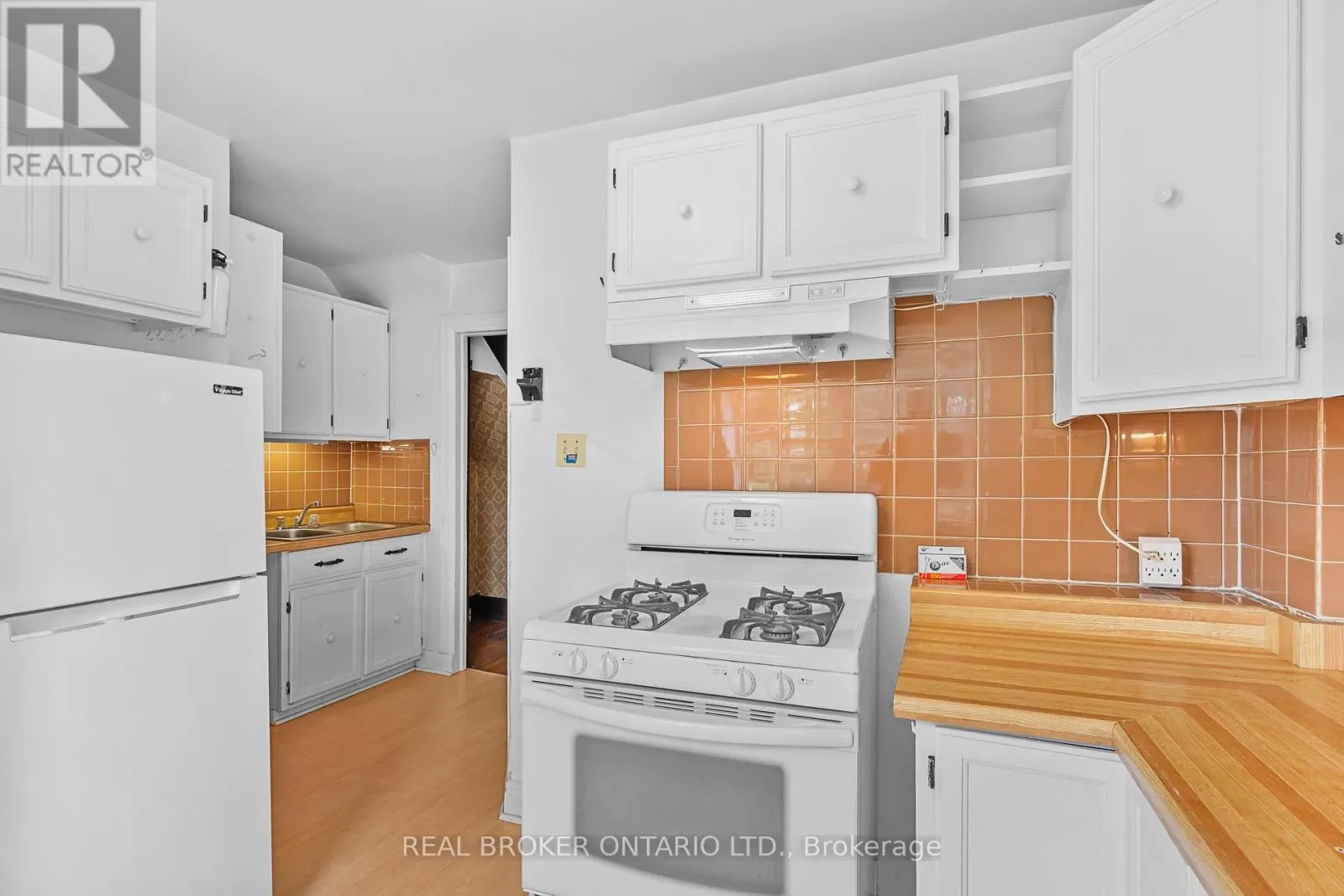 47 MORTIMER AVENUE