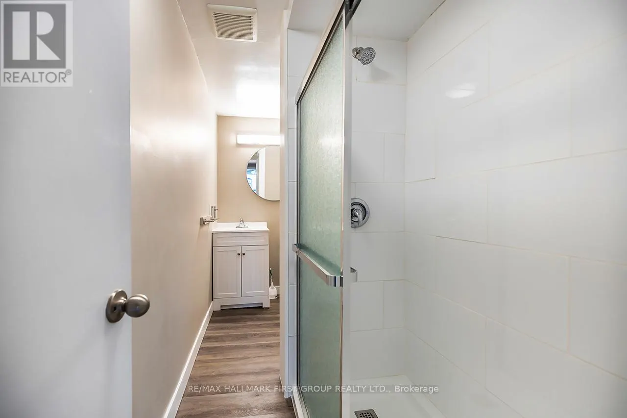 1 - 157 QUEEN STREET, #1