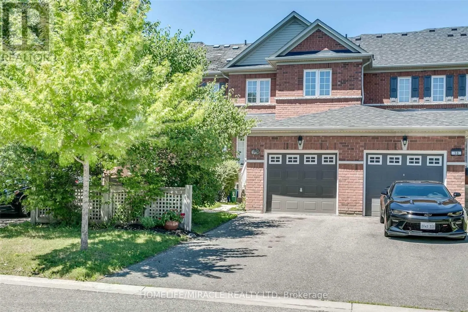 12 MACMILLAN AVENUE