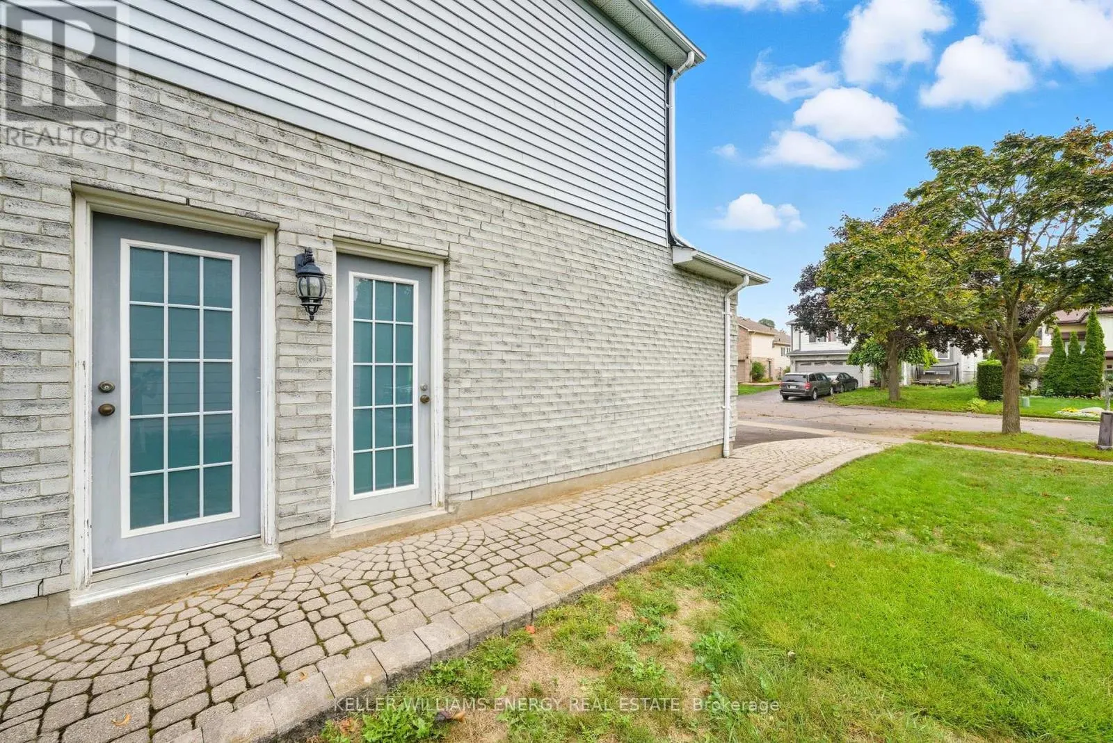 450 SAFARI DRIVE
