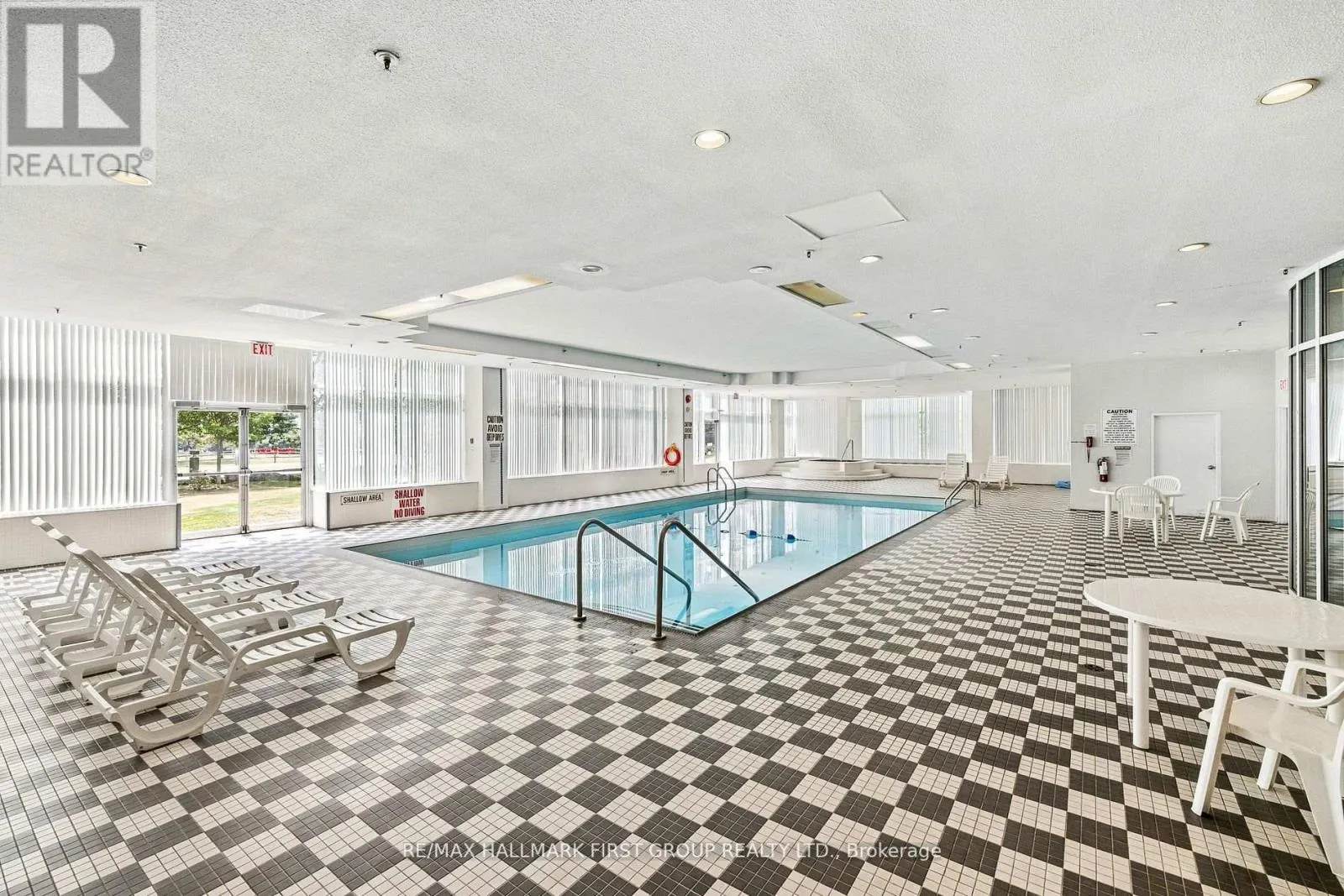 701 - 25 CUMBERLAND LANE