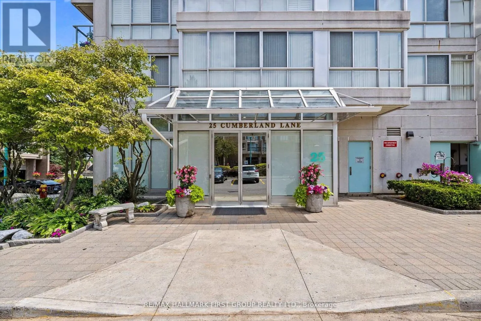 701 - 25 CUMBERLAND LANE