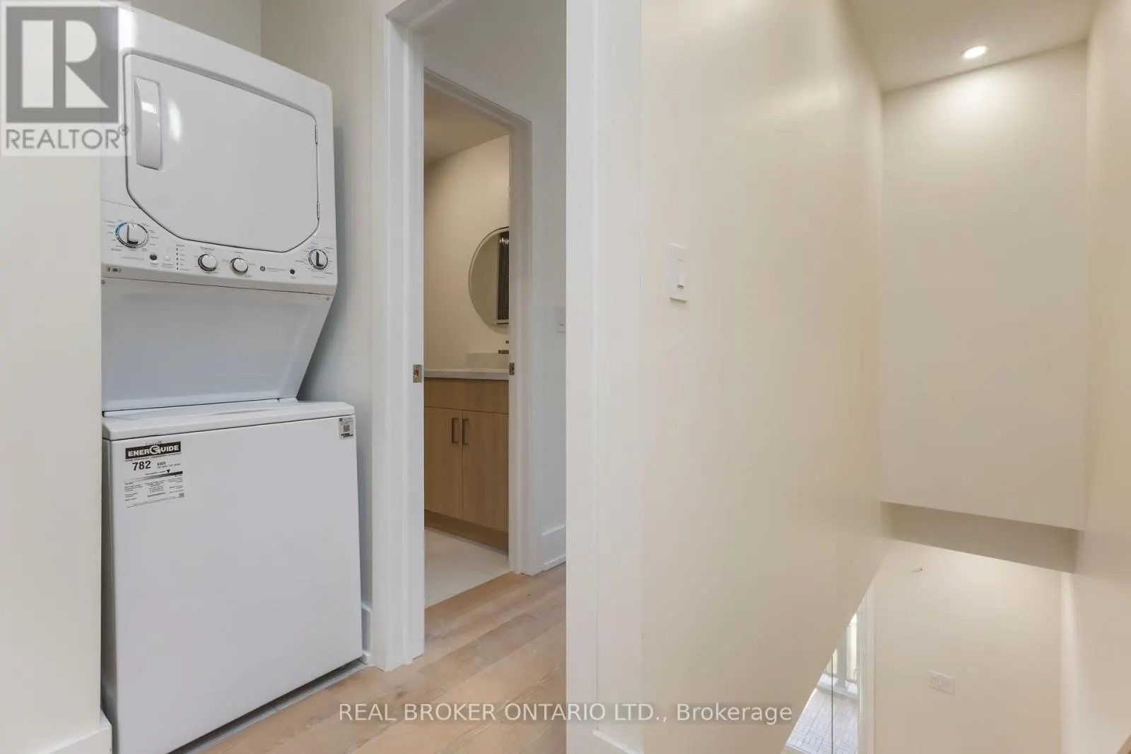 UNIT R - 72 JONES AVENUE