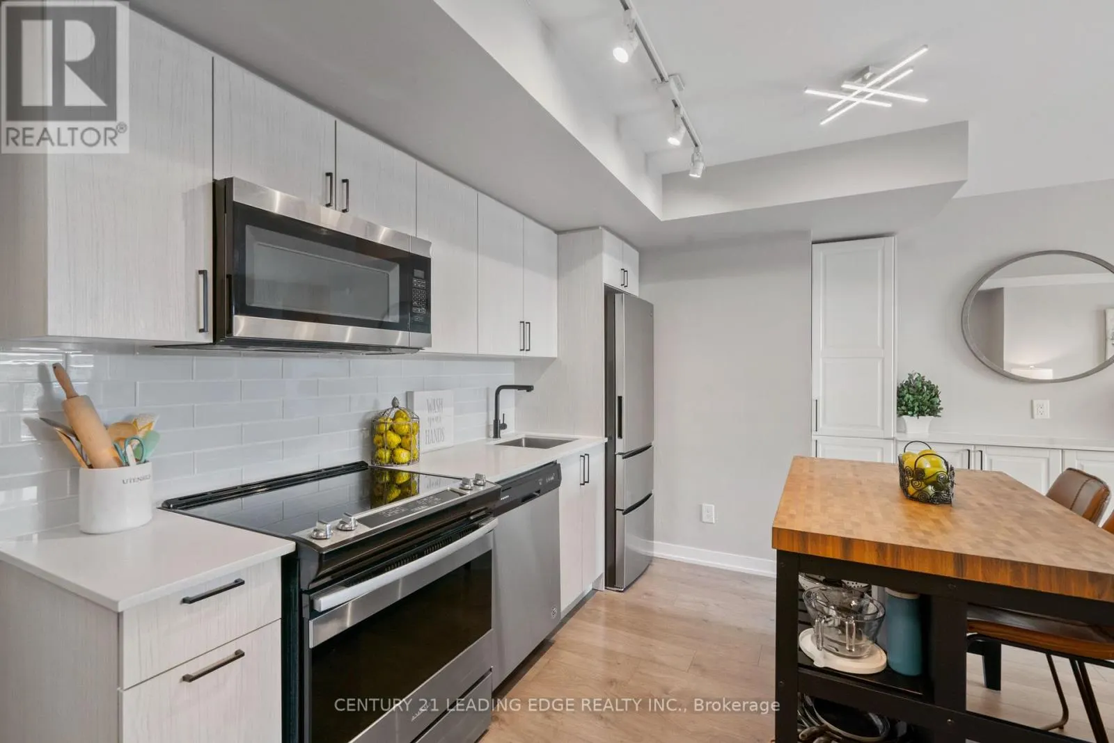 207 - 1401 O'CONNOR DRIVE