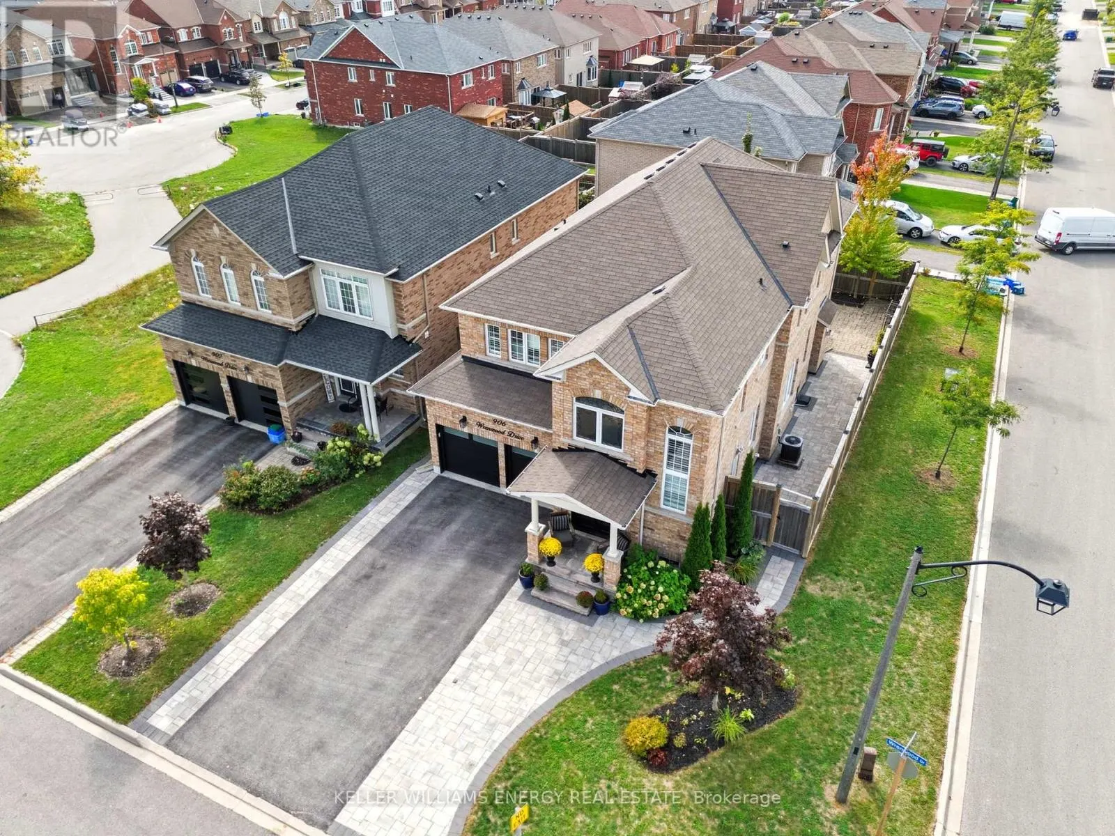 906 WRENWOOD DRIVE