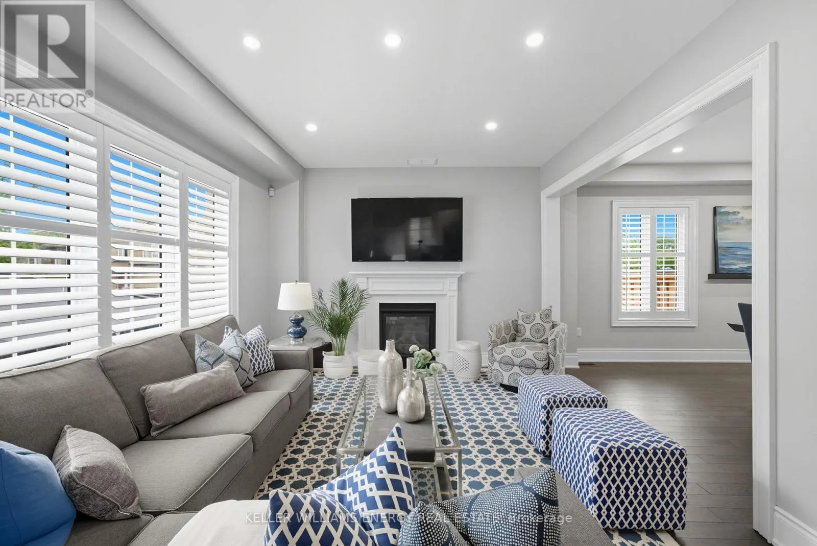 906 WRENWOOD DRIVE