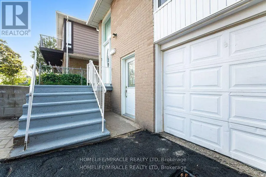 81 PETTIBONE SQUARE