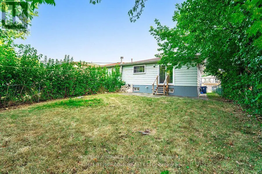 81 PETTIBONE SQUARE